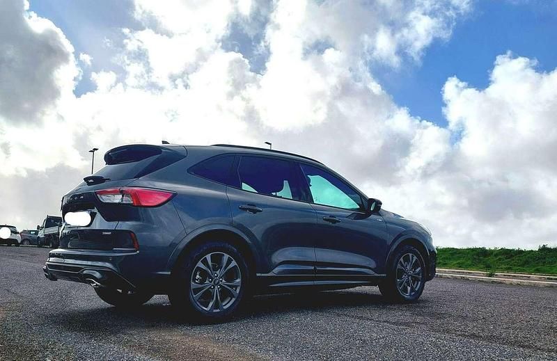 Usata Ford Kuga ST-Line X 152 CV (111 kW) 2023 SUV