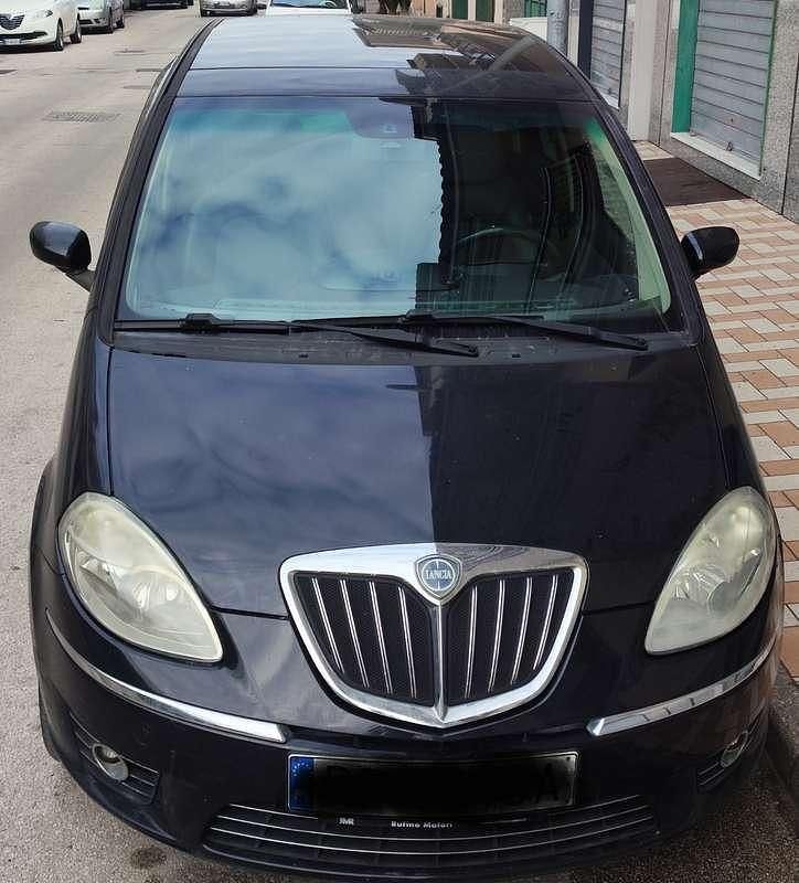 Usata Lancia Musa 95 CV (69 kW) 2007 Monovolume