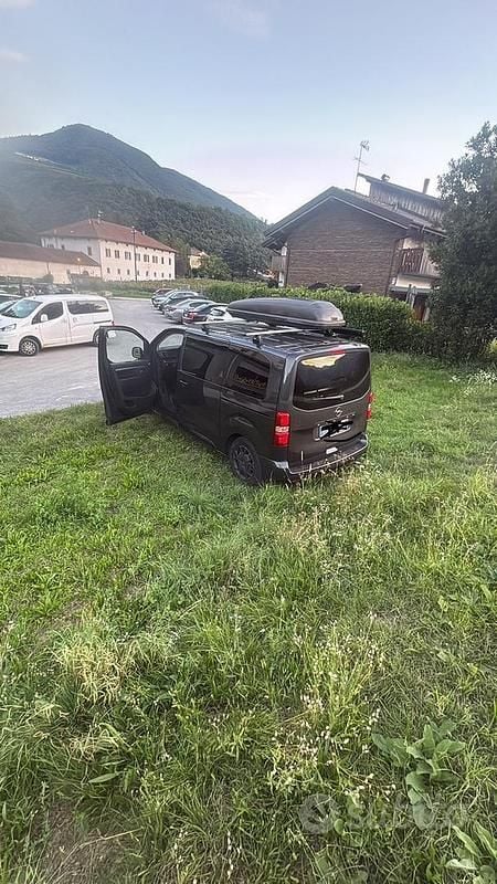 Usata Opel Zafira 180 CV (132 kW) 2025 Grigio Monovolume