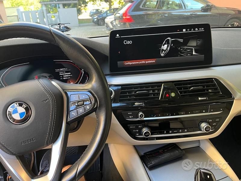 Usata BMW 520 190 CV (139 kW) 2022 Grigio Berlina