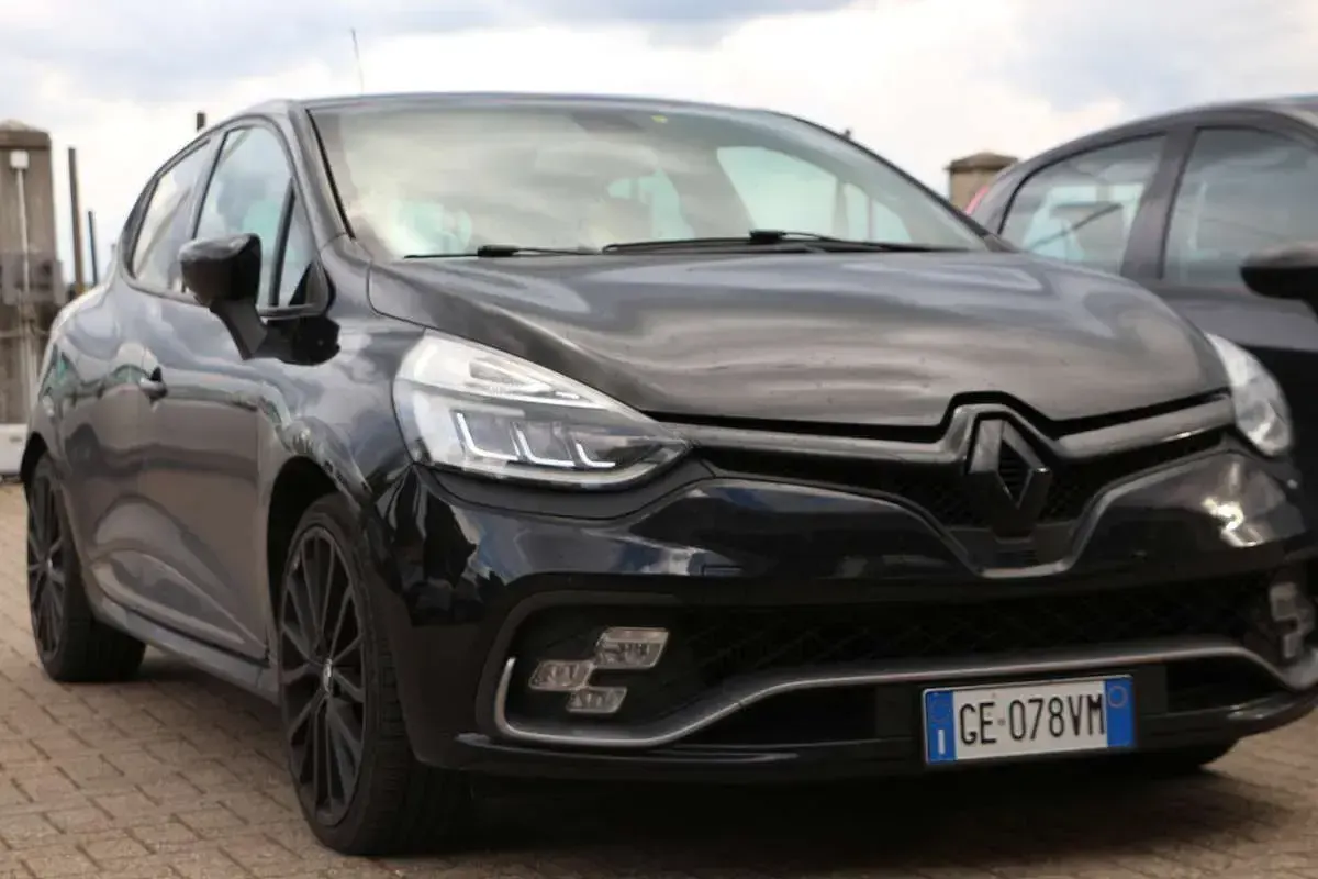 Usata Renault Clio IV R.S. 200 CV (147 kW) 2017 Berlina