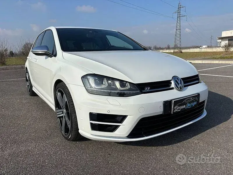 Käytetty VW Golf VII R 310 HP (228 kW) 2014 Sedan