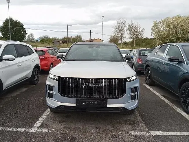 Nuova Jaecoo 7 142 CV (104 kW) 2026 Grigio SUV