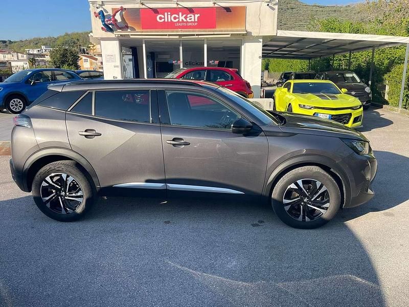 Usata Peugeot 2008 Allure 131 CV (96 kW) 2023 Grigio SUV