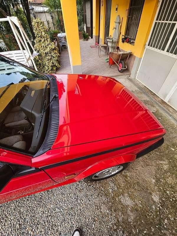 Usata Alfa Romeo 75 148 CV (108 kW) 1991 Berlina