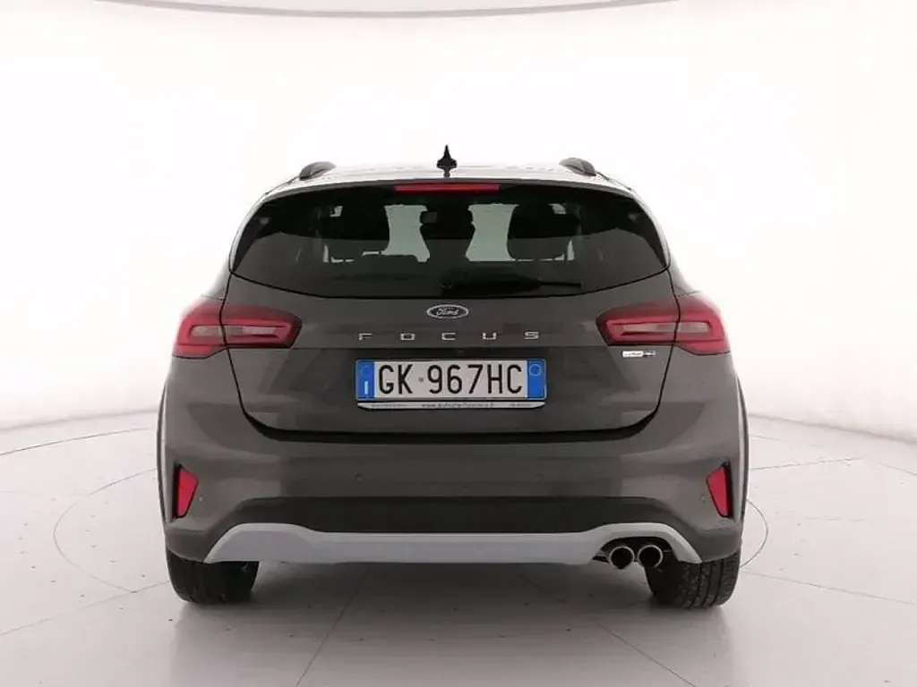 Usata Ford Focus Active 125 CV (91 kW) 2022 Grigio SUV