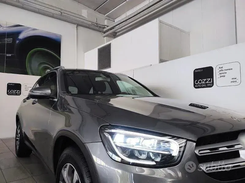 Usata Mercedes GLC220 Executive 194 CV (142 kW) 2019 Grigio SUV