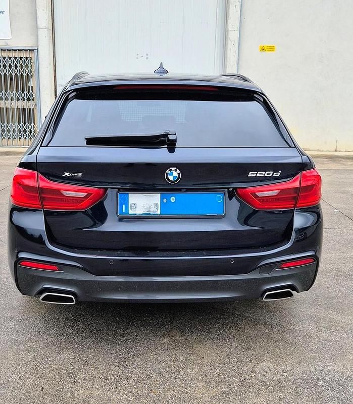 Usata BMW 520 M Sport 2018 Blu Station wagon