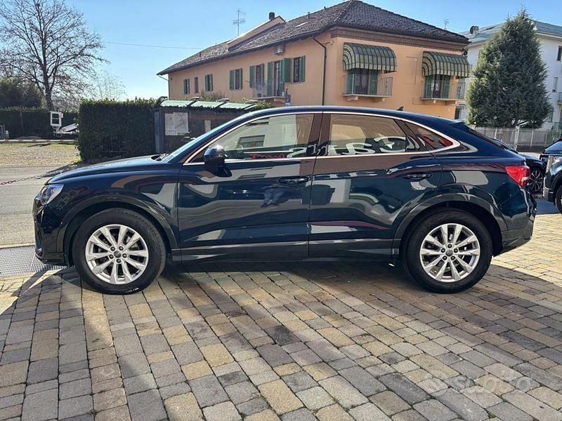 Usata Audi Q3 150 CV (110 kW) 2020 Blu SUV