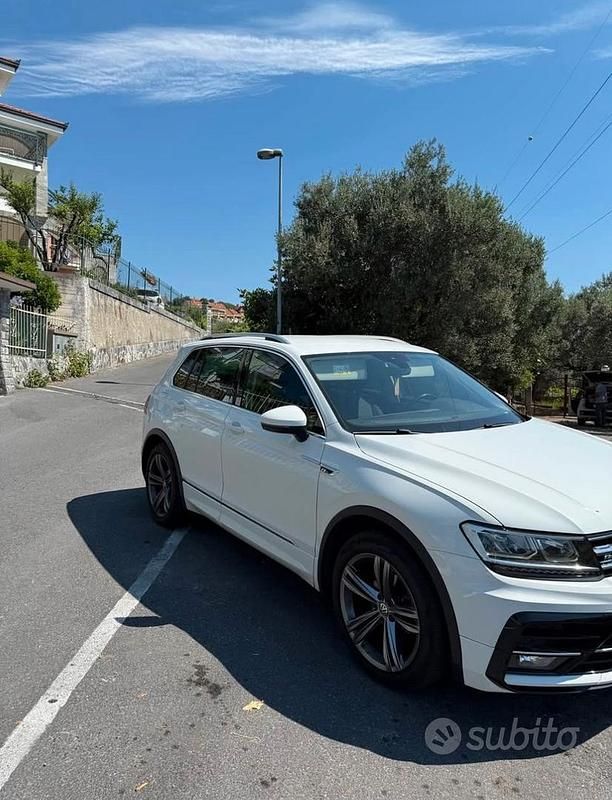 Usata VW Tiguan R-line 150 CV (110 kW) 2018 Bianco SUV