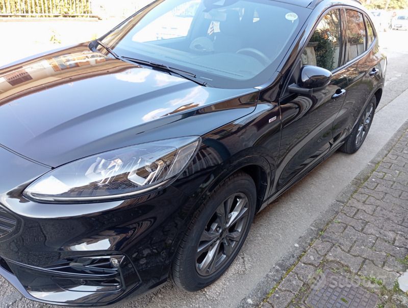 Usata Ford Kuga ST-Line 120 CV (88 kW) 2021 Nero SUV