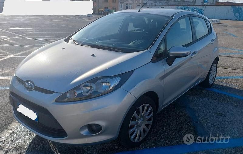Usata Ford Fiesta 82 CV (60 kW) 2012 Utilitaria