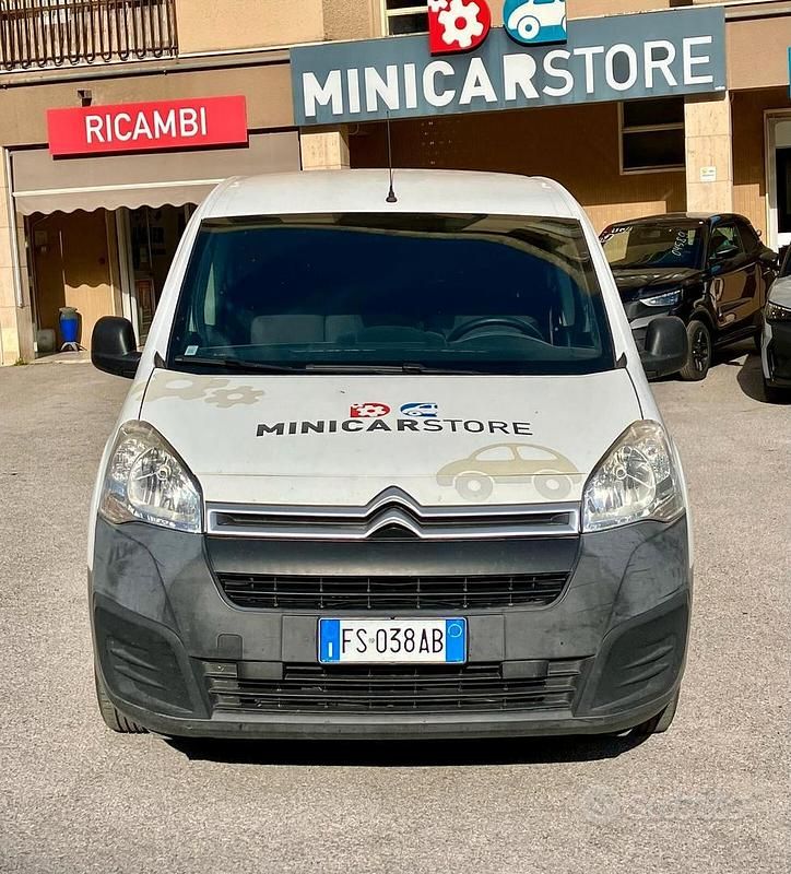 Bianco Usata 2018 Citroën Berlingo Monovolume | 13.300 € (Buon prezzo) - Immagine 1/4