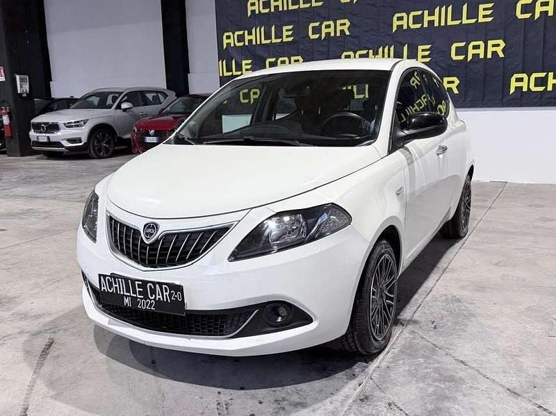 Bianco Usata 2023 Lancia Ypsilon Gold Due volumi | 12.900 € (Buon prezzo) - Immagine 1/4