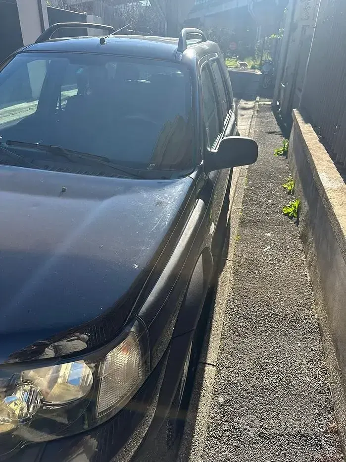 Usata Land Rover Freelander 111 CV (81 kW) 2005 Nero SUV