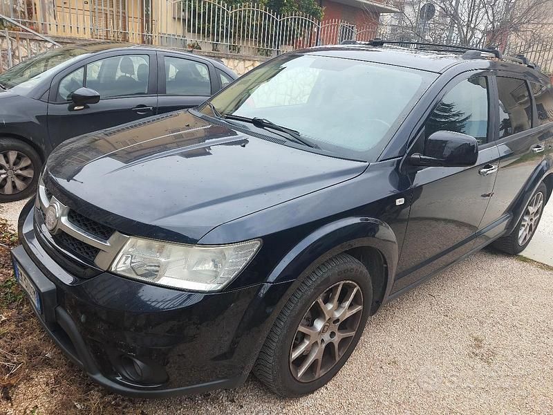 Usata Fiat Freemont 170 CV (125 kW) 2012 Blu SUV