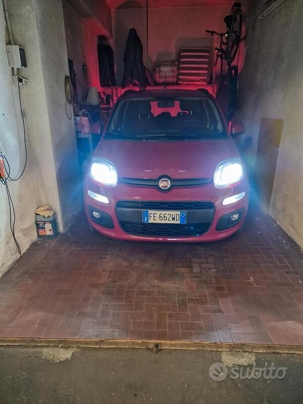 Usata Fiat Panda 69 CV (50 kW) 2016 Rosso Utilitaria