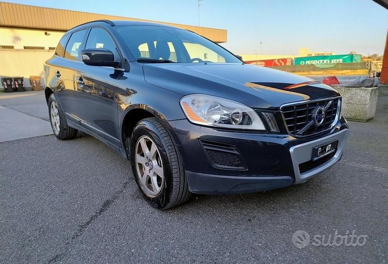 Usata Volvo XC60 163 CV (119 kW) 2011 Grigio SUV