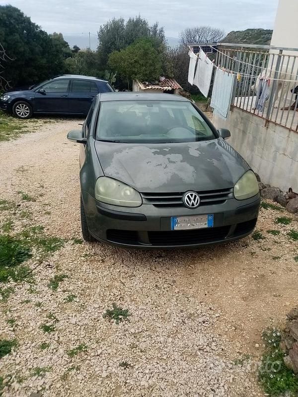 Usata VW Golf V 2004 Verde Utilitaria