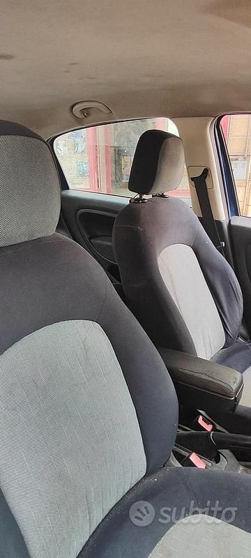 Usata Fiat Grande Punto 75 CV (55 kW) 2006 Blu Utilitaria