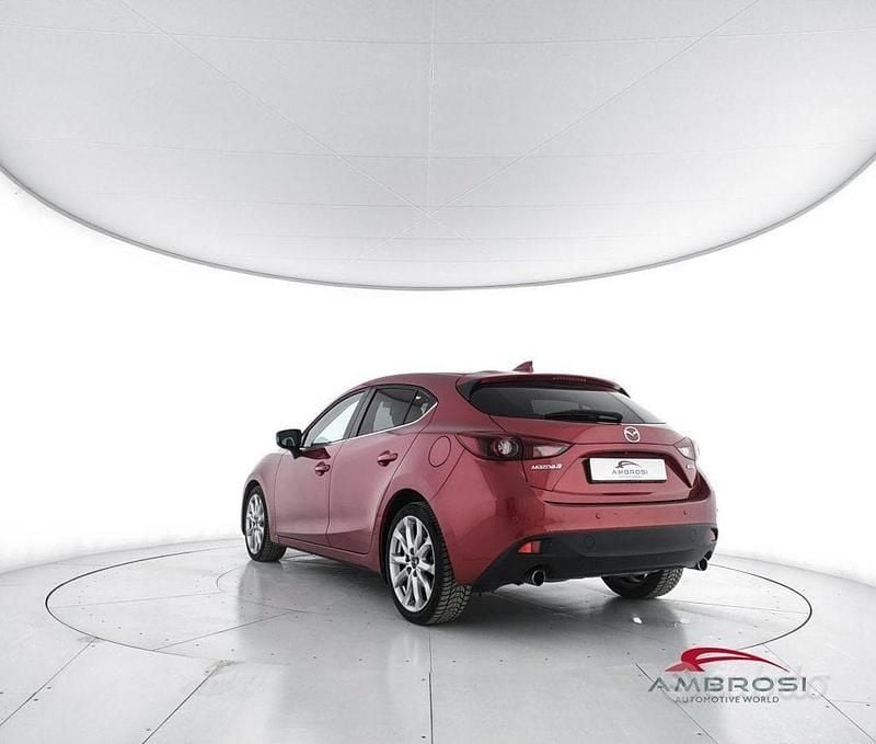 Usata Mazda 3 Exceed 150 CV (110 kW) 2016 Rosso SUV