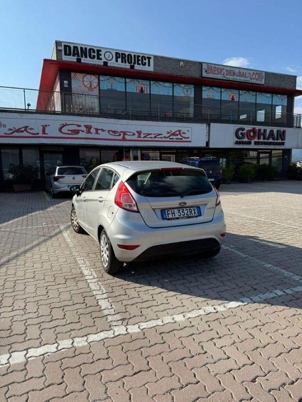 Usata Ford Fiesta Titanium 82 CV (60 kW) 2017 Argento