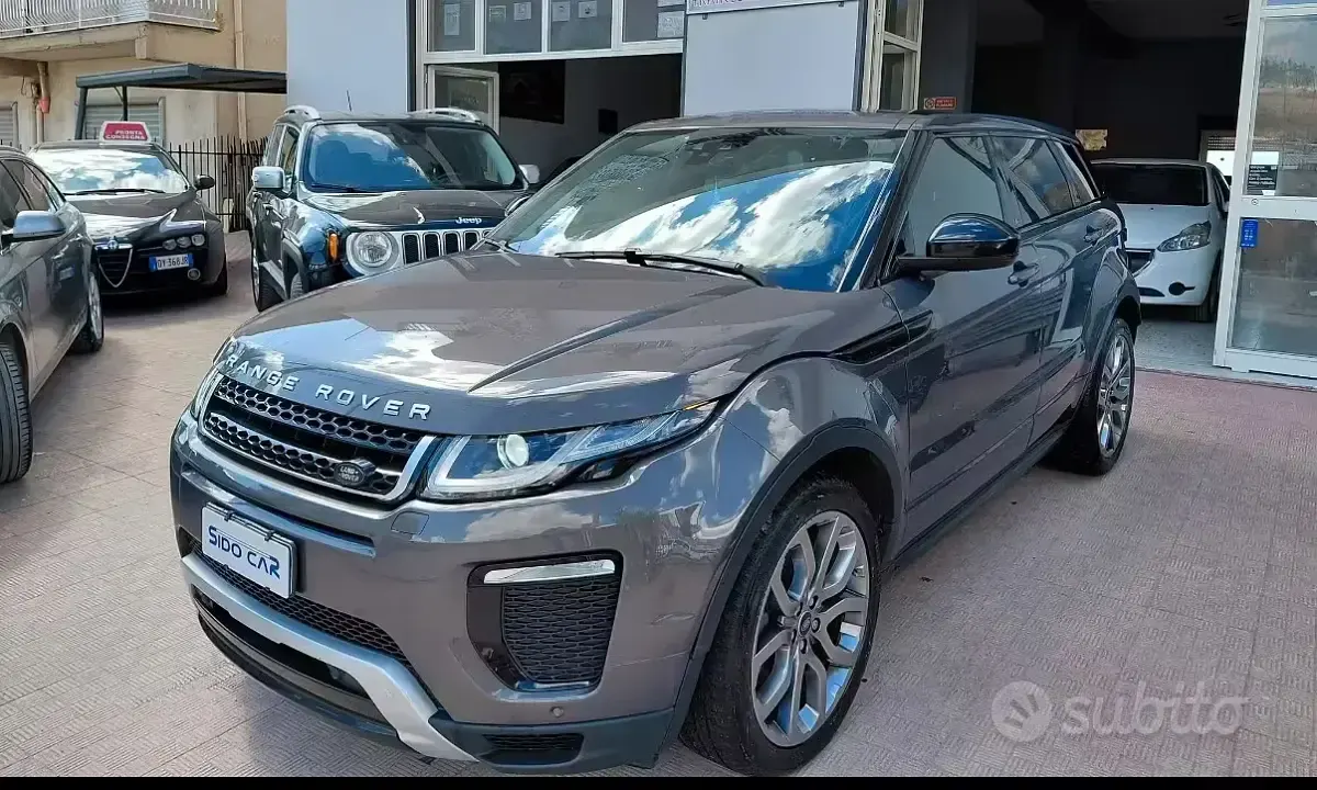 Usata Land Rover Range Rover evoque 150 CV (110 kW) 2018 Grigio Station wagon