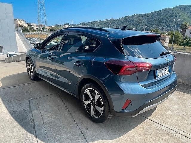 Usata Ford Focus Active 125 CV (91 kW) 2023 Blu Berlina