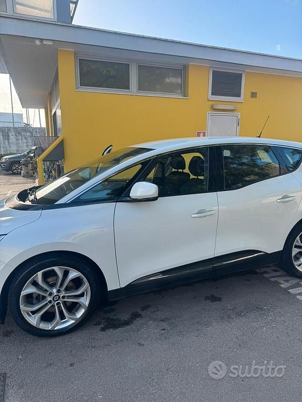 Usata Renault Scénic IV 2017 Bianco Monovolume