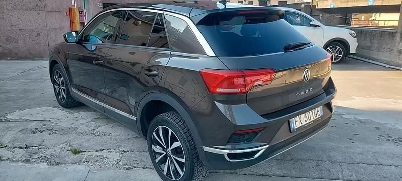 Usata VW T-Roc Advance 115 CV (84 kW) 2019 Grigio SUV