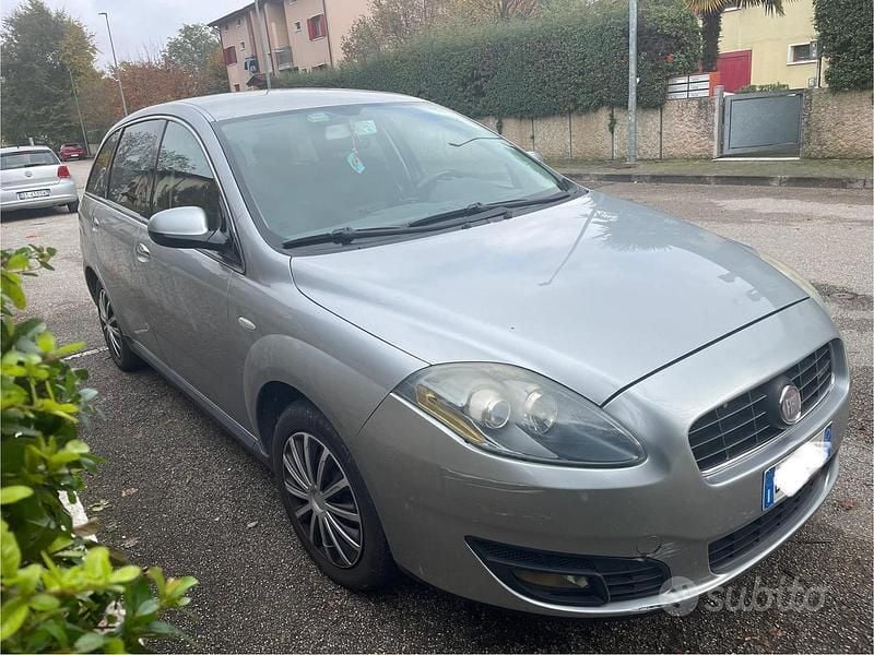 Usata Fiat Croma Dynamic 150 CV (110 kW) 2008 Grigio Berlina