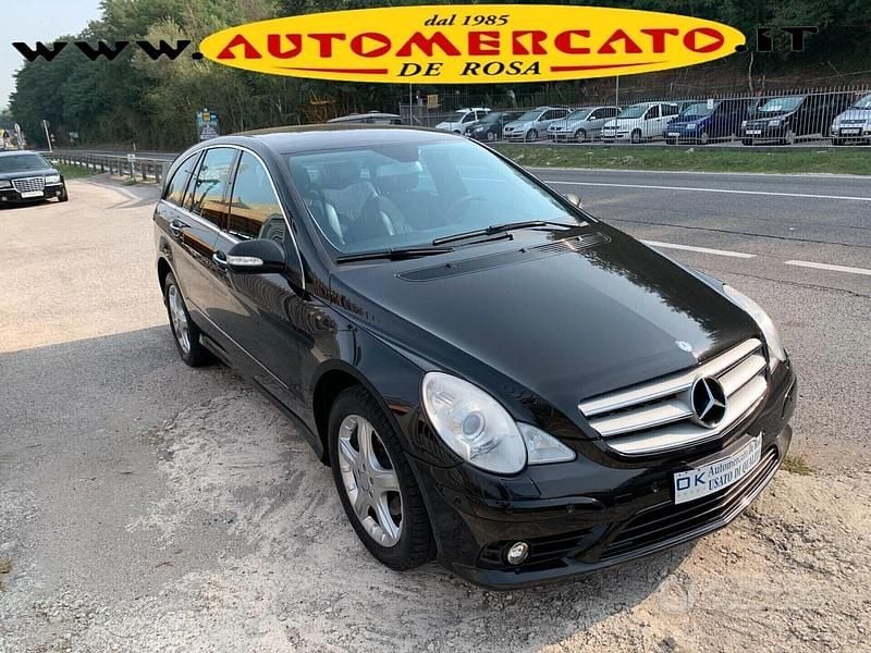 Usata Mercedes R320 Premium 224 CV (164 kW) 2008 Nero Monovolume