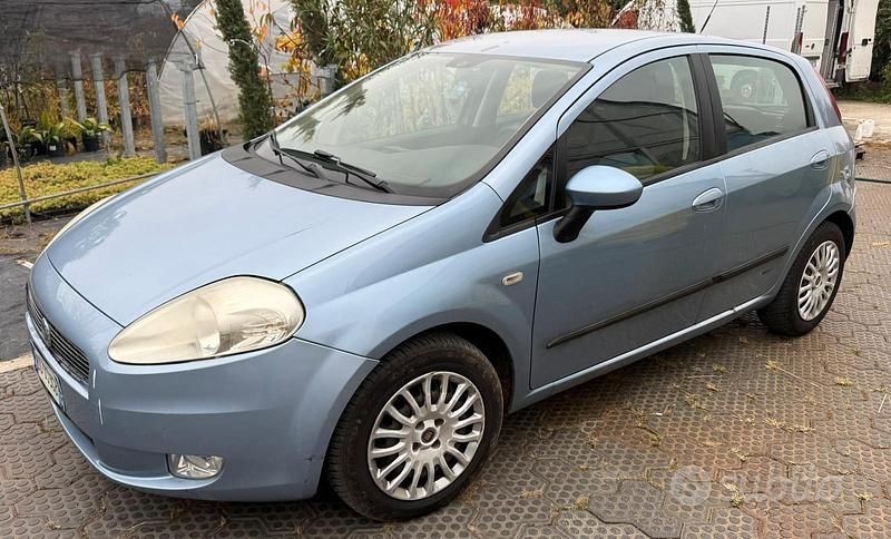 Usata Fiat Grande Punto 75 CV (55 kW) 2006 Utilitaria
