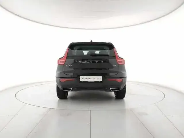 Gebraucht Volvo XC40 Momentum 150 PS (110 kW) 2020 Schwarz SUV