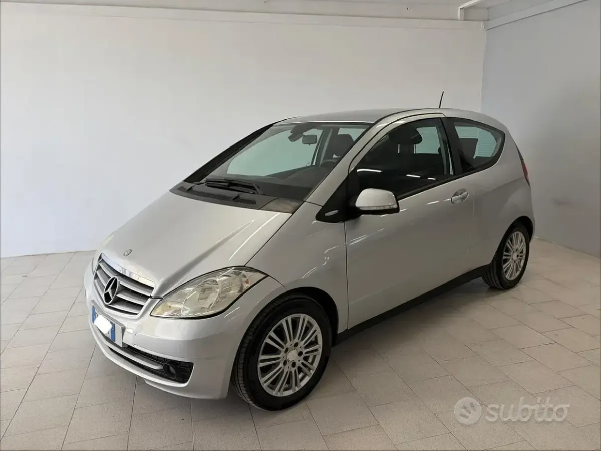 Usata Mercedes A160 Elegance 95 CV (69 kW) 2010 Coupé
