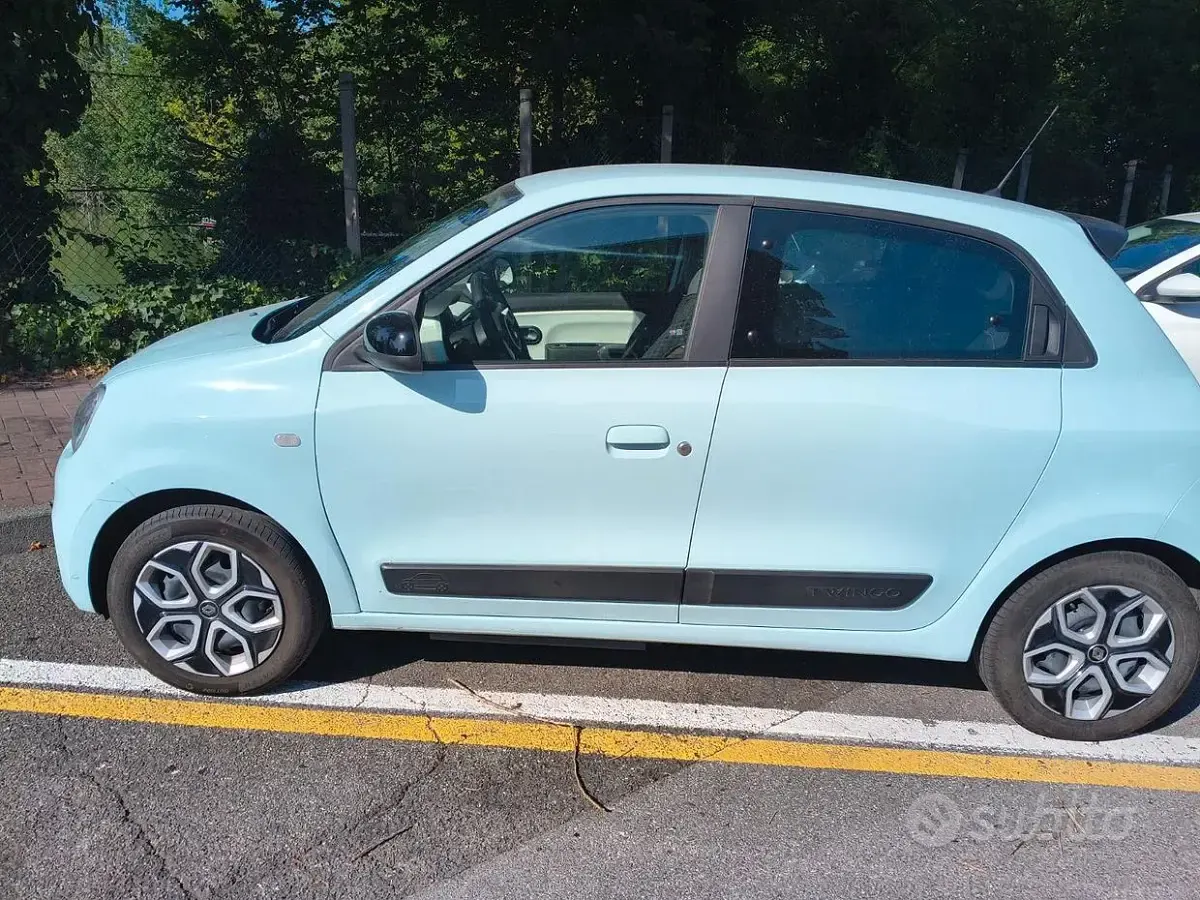 Usata Renault Twingo 30 kW (42 CV) 2024 Utilitaria