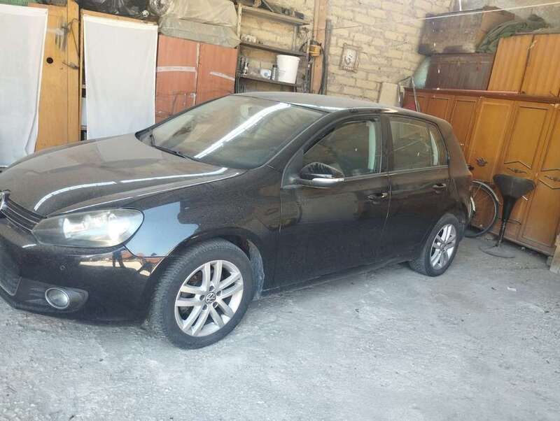 Usata 2011 VW Golf VI Comfortline Tre volumi | 3499 € (Super prezzo) - Immagine 1/4