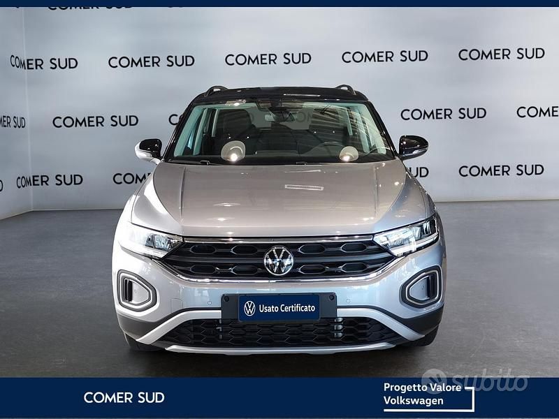 Usata VW T-Roc Life 150 CV (110 kW) 2024 Grigio SUV