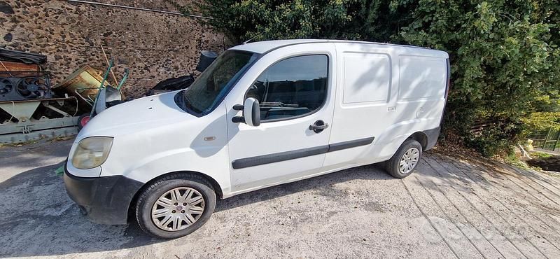 Usata Fiat Doblò 105 CV (77 kW) 2008 Bianco Monovolume