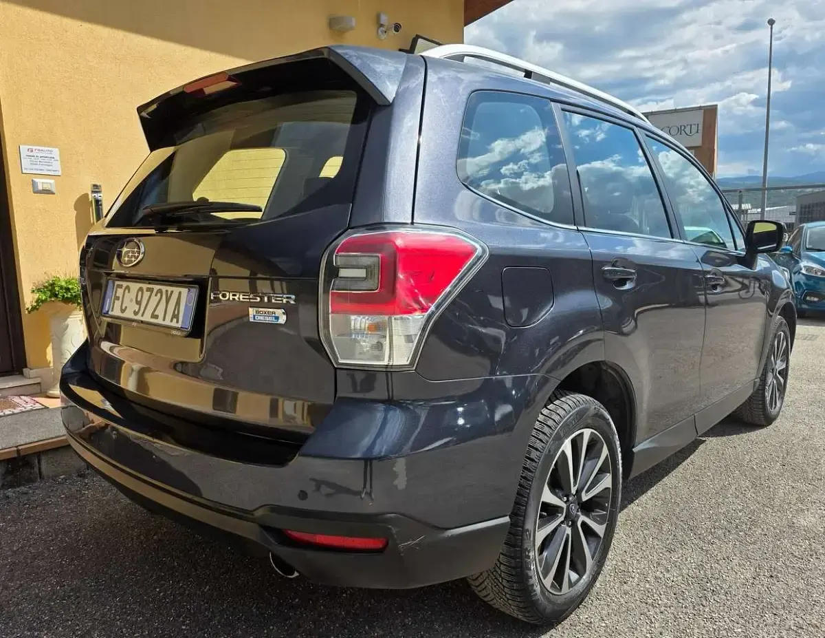 Usata Subaru Forester Sport 147 CV (108 kW) 2016 Blu/azzurro SUV