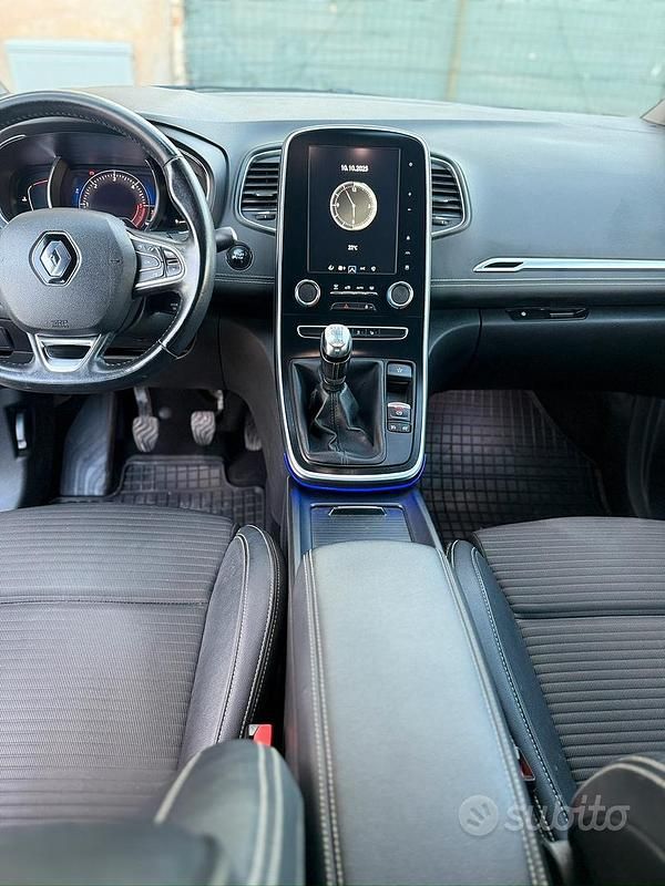 Usata Renault Scénic IV 120 CV (88 kW) 2019 Bianco Monovolume