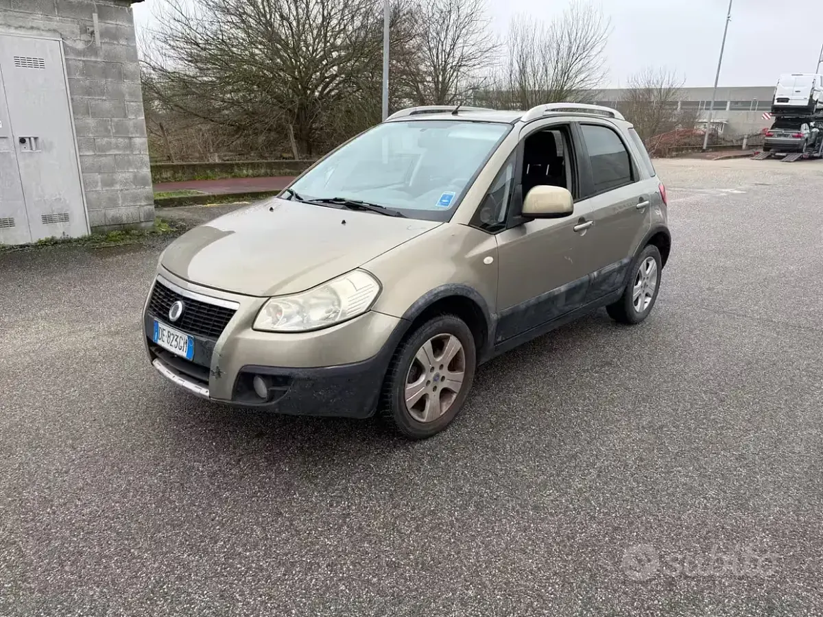 Usata Fiat Sedici Dynamic 107 CV (78 kW) 2007 SUV