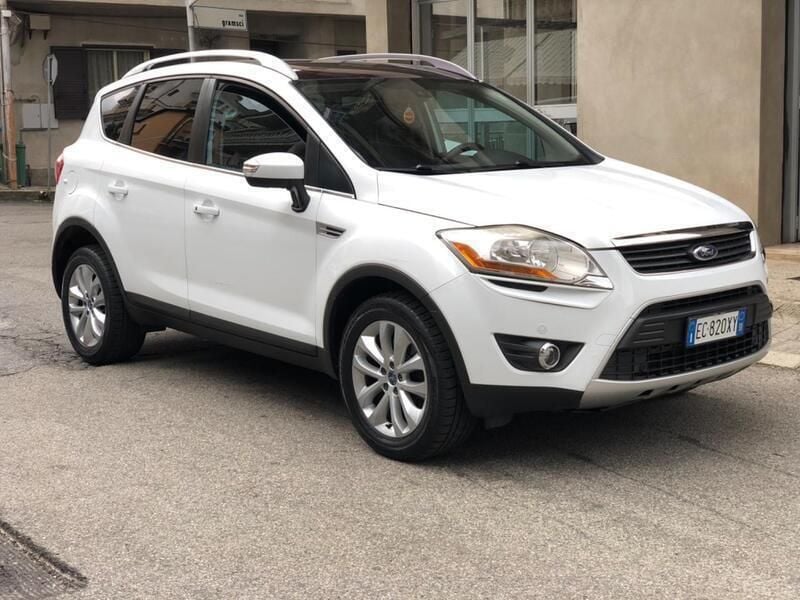 Usata Ford Kuga Titanium 140 CV (102 kW) 2010 Bianco SUV