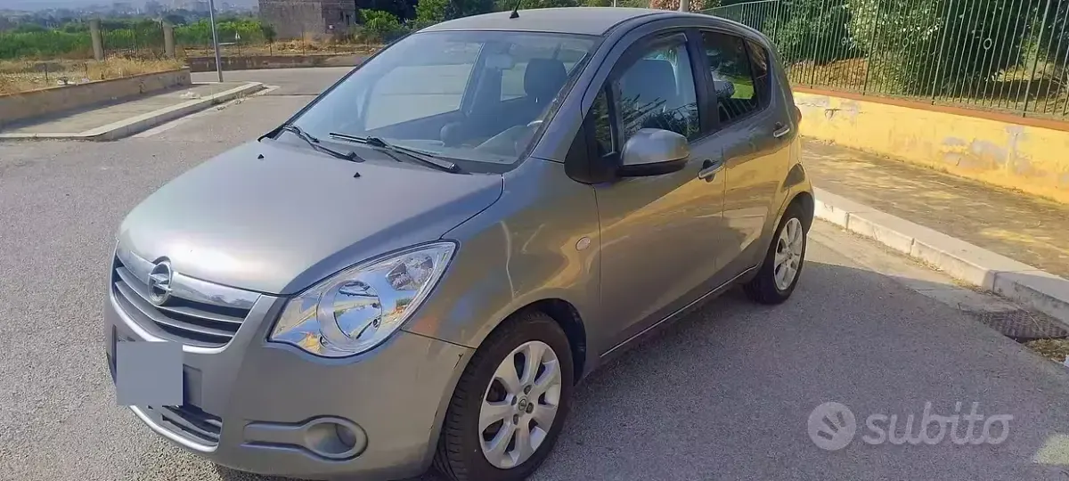 Usata Opel Agila Enjoy 86 CV (63 kW) 2011 Grigio Utilitaria