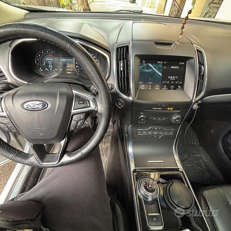 Usata Ford Edge 238 CV (175 kW) 2019 Grigio SUV