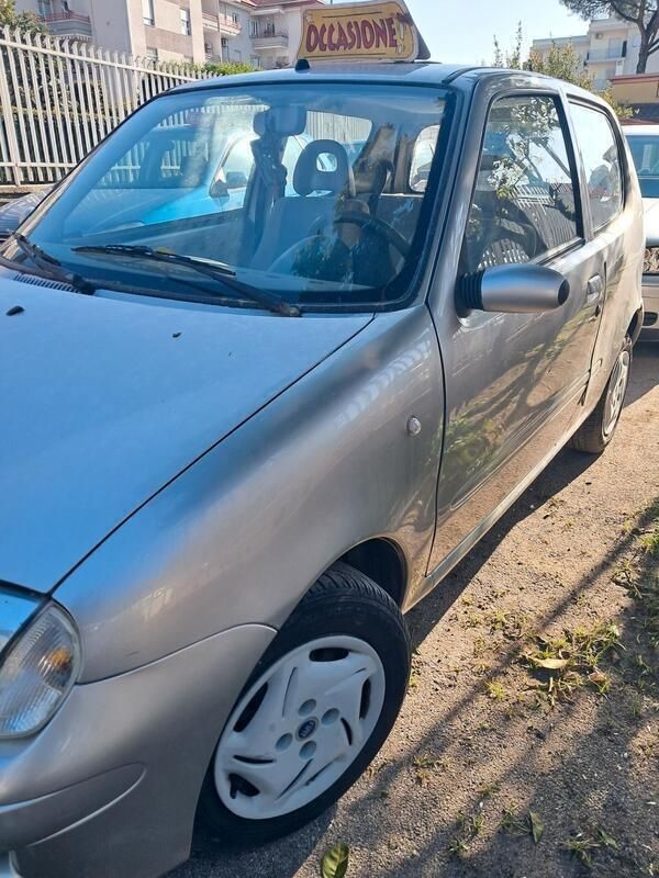 Usata Fiat Seicento Active 54 CV (39 kW) 2004 Grigio Utilitaria