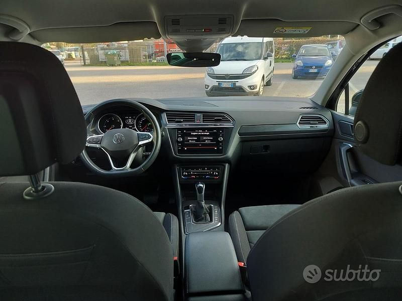Usata VW Tiguan 150 CV (110 kW) 2023 Nero SUV