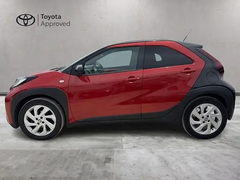 Usata Toyota Aygo X Trend 72 CV (52 kW) 2022 Bianco SUV
