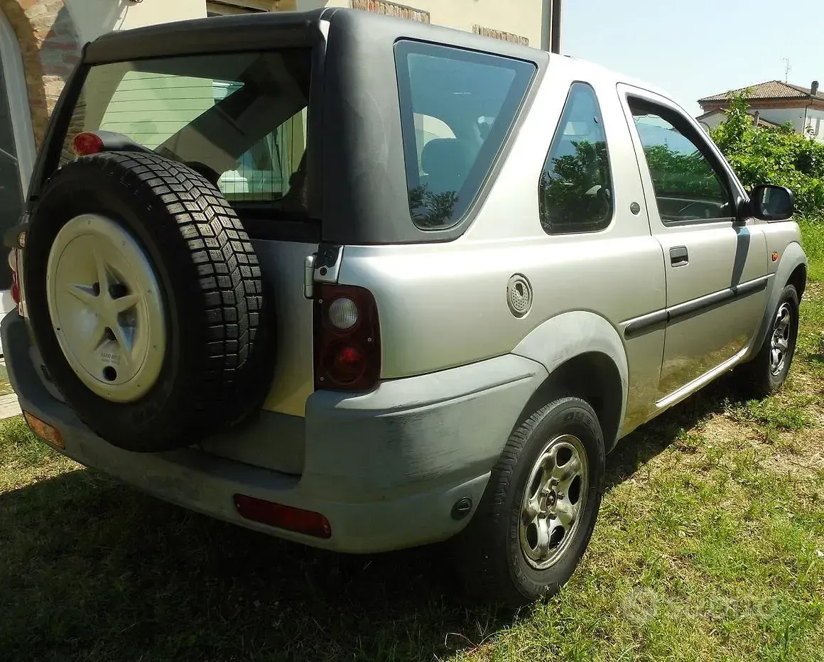 Usata Land Rover Freelander 120 CV (88 kW) 1999 Grigio SUV