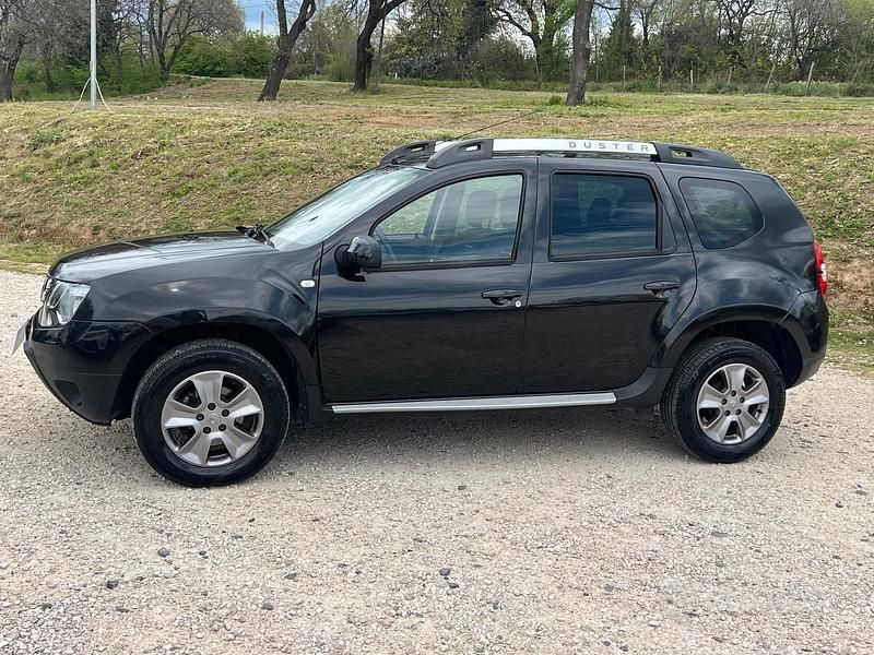 Usata Dacia Duster Lauréate 108 CV (79 kW) 2014 Nero SUV